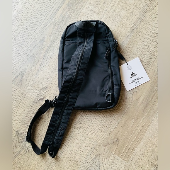 NWT❤️ Adidas Black Convertible Crossbody Bag - Picture 2 of 10